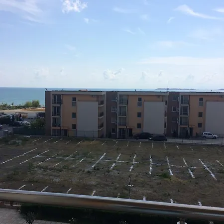 Marina 公寓